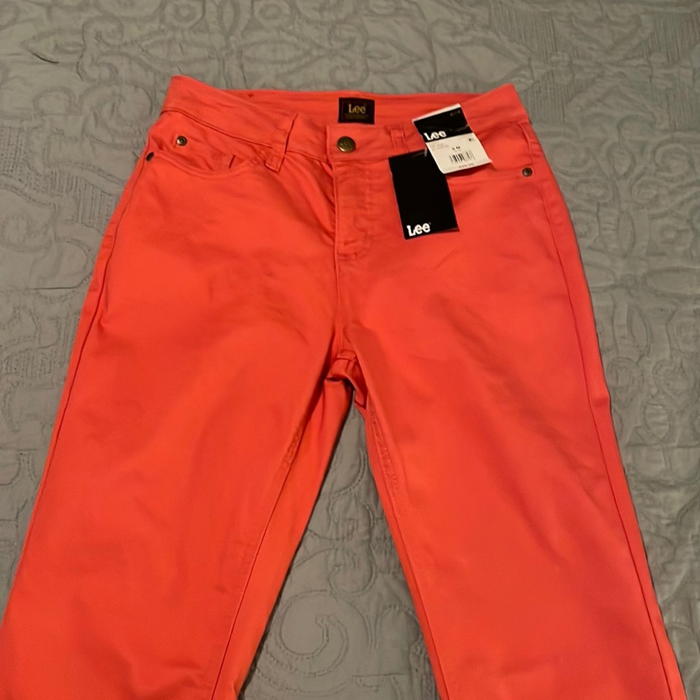 Lee 6M Poppy Color Mid Rise Capri Jeans
